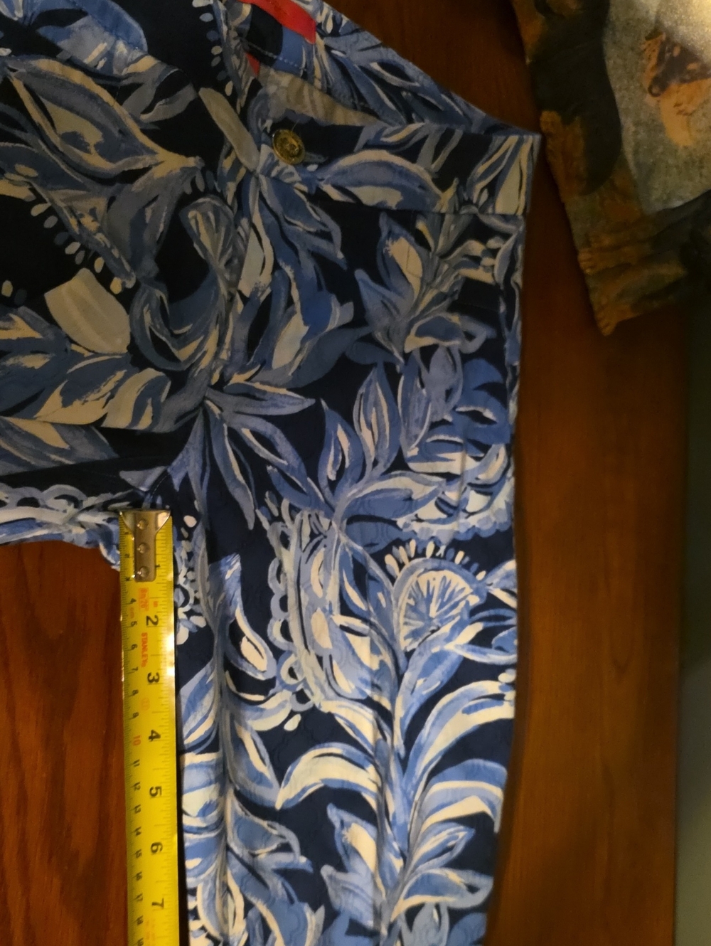 Lilly Pulitzer Blue and White Floral Print Capris Size 2 - Picture 5 of 6